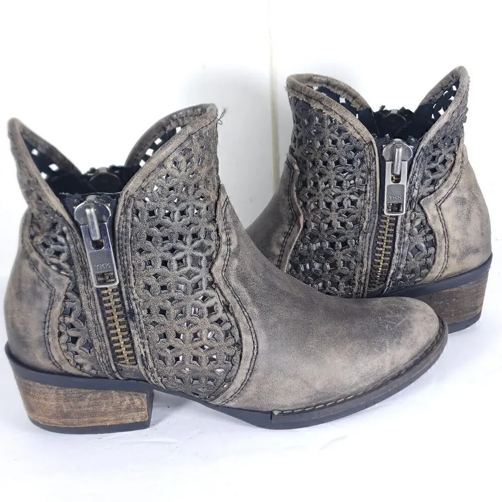 Corral CircleG Women’s US6,5 Leather Distressed Gray Cutout Ankle Western Boots